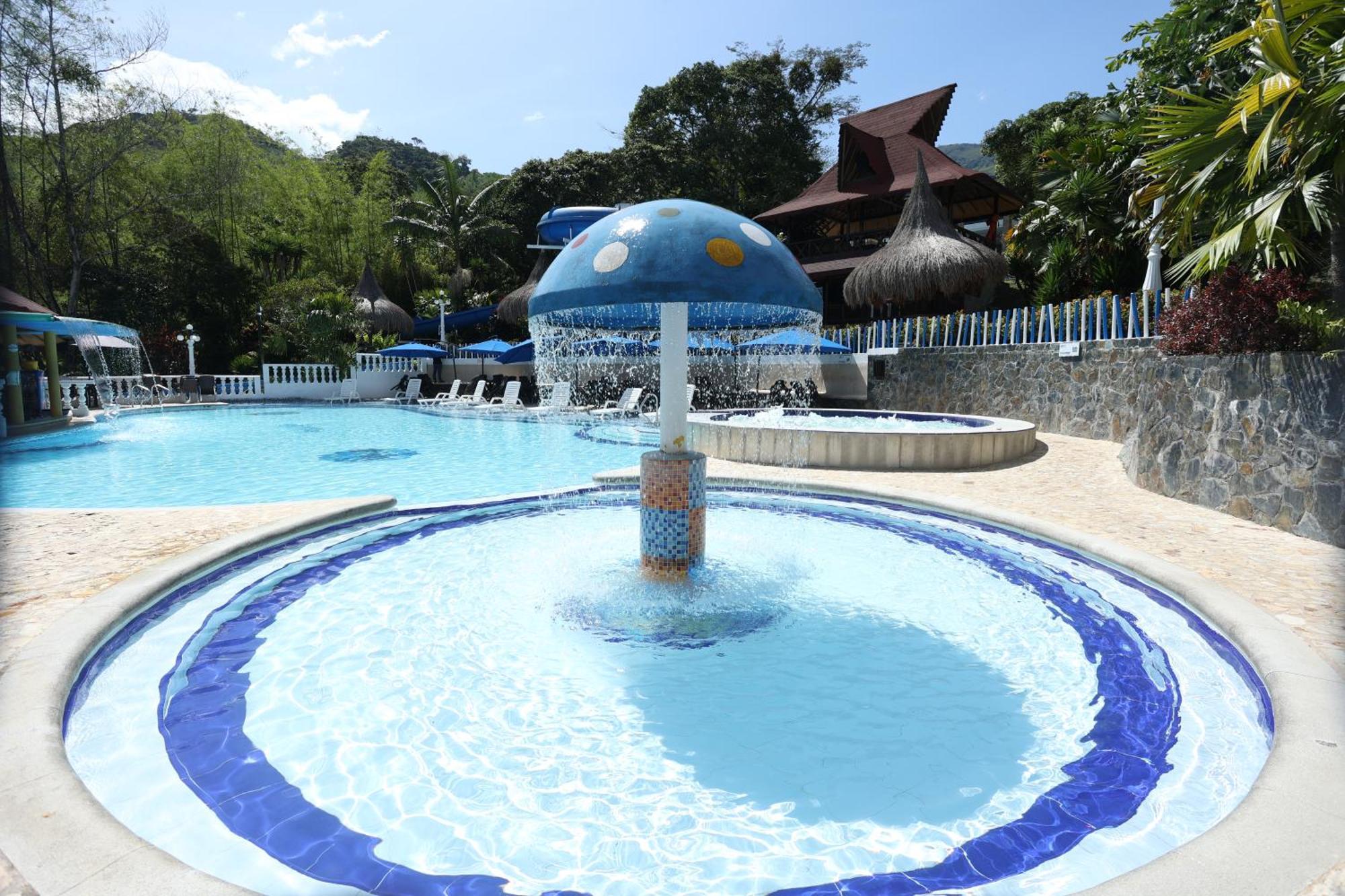 Hotel Aguatur Cocorna Exterior photo