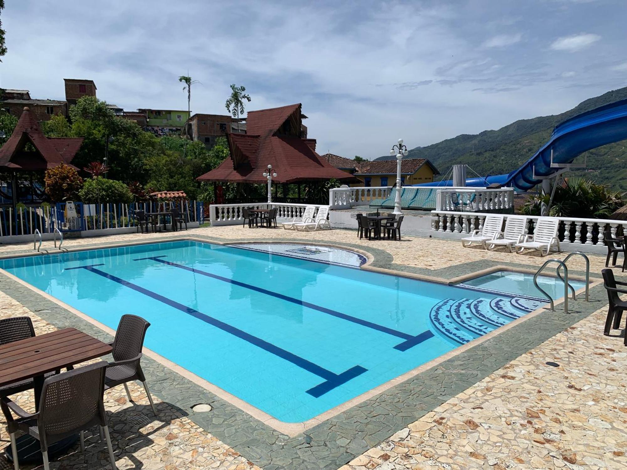 Hotel Aguatur Cocorna Exterior photo